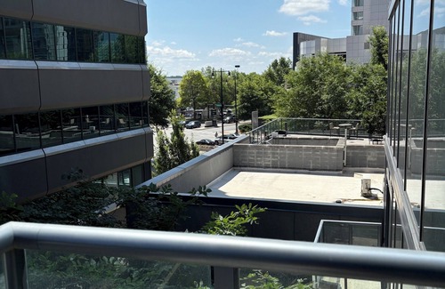 Lenox Appartement | Chic apartment is with WiFi and fitness room in perfect Atlanta