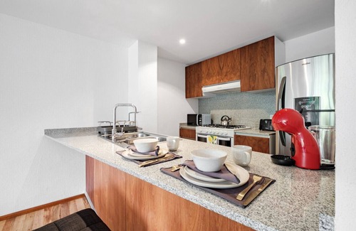 La Condesa Appartement | Chic Apartment in Condesa with balcony and park view