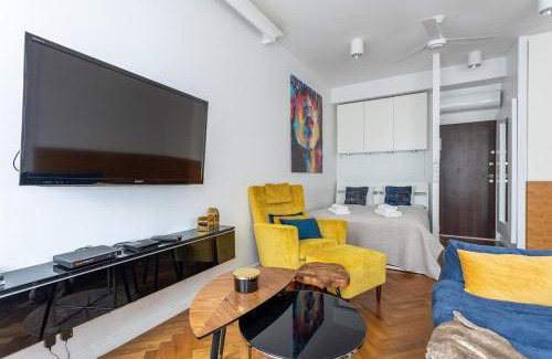 Srodmiescie Appartement | Chic Apartments - Cozy Studio - Central Location - Żurawia