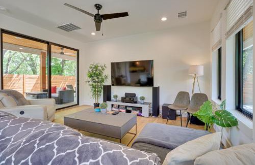 South Manchaca Maison | Chic Austin House with Spacious Backyard and Hammock