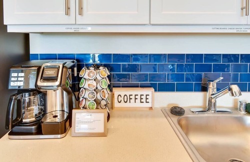 North Park Appartement | Chic Brand-New Penthouse overlooking North Park