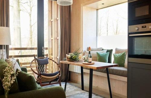 Maubray Maison | Chic Cabin in the Woods