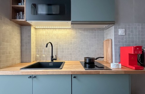 12th Arrondissement Appartement | Chic Calm Designed paris central