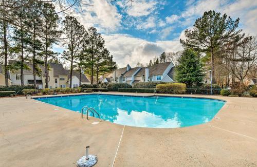 Charlotte Maison | Chic Charlotte Townhome with Community Pool