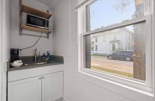 Near East Columbus Appartement | Chic City Retreat 93I