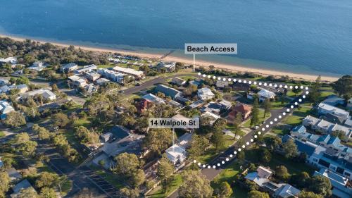 Cowes Maison | Chic Coastal Retreat 3 Bdr Close to Beach