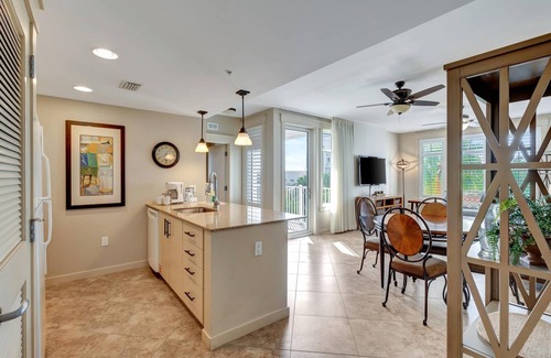 Villa Lago Copropriété | "Chic Coastal Vibes: 1BR | 1BA, Stylish Interiors" at Sandestin Golf and Beach Resort!
