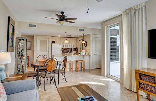 Villa Lago Copropriété | "Chic Coastal Vibes: 1BR | 1BA, Stylish Interiors" at Sandestin Golf and Beach Resort!