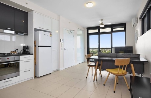 Coburg Appartement | Chic Coburg Haven Modern 1 Bed Apartment