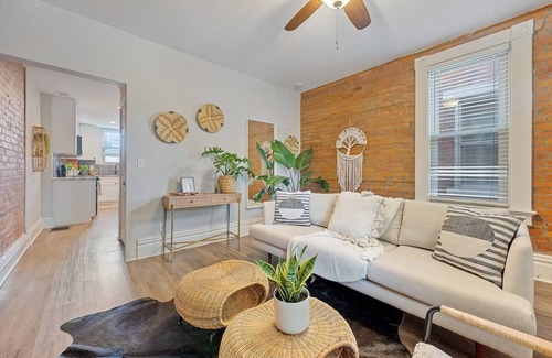 Downtown Columbus Maison | Chic Columbus Retreat with Reserved Parking