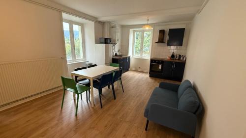 Noiretable Appartement | CHIC & COSY NOIRETABLE F2 53m2 WIFI SMART TV NETFLIX