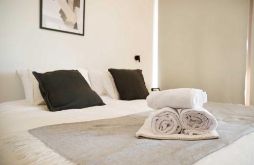 El Golf Appartement | Chic Cozy Retreat Fully Equipped 2BR Las Condes