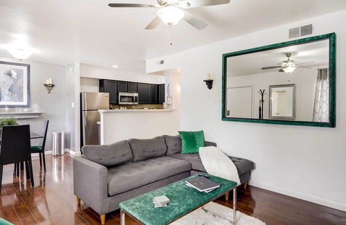 Knox - Henderson Copropriété | Chic Dallas Condo w/ Pool, Walk to Knox Street!
