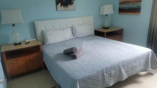 Palmas Appartement | CHIC Family-friendly home sleeps up to 12 People, Right Unit