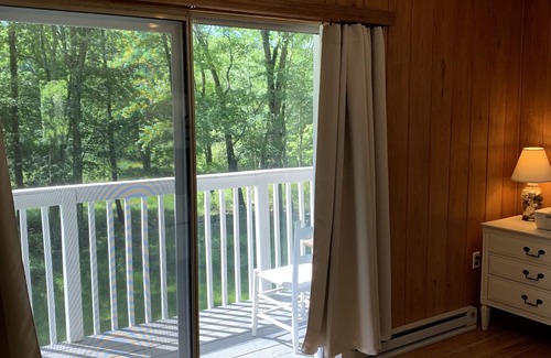 Montague Cottage | Chic farm cottage nestled in 52 private acres