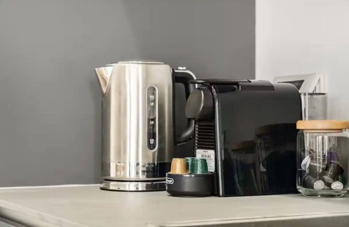 Tel Aviv Appartement | Chic High-End Stay 1BR 52 Sqm Balcony Parking