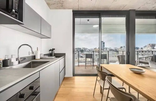 Tel Aviv Appartement | Chic High-End Stay 1BR 52 Sqm Balcony Parking
