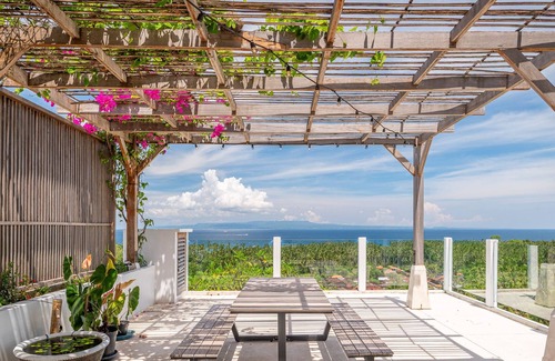 Candi Dasa Villa | Chic Hilltop Getaway with Breathtaking Ocean Views - East Bali