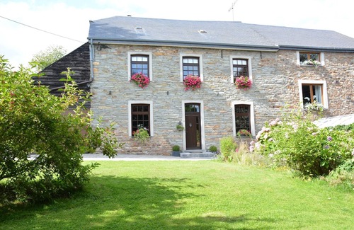 Vaux-sur-Sure Maison | Maison de vacances spacieuse avec Jardin