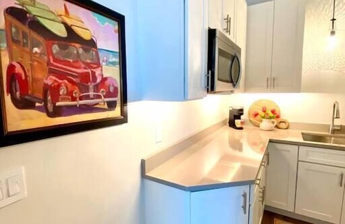 Portsmouth Appartement | Chic Loft-Style Condo in Downtown Portsmouth