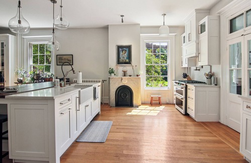 Ithaca Maison | Chic Mansion