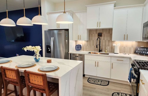 OST - South Union Maison | Chic Med Center Retreat w Yard
