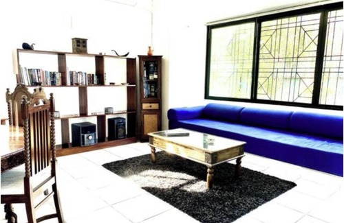 Wellawatta North Maison | Chic modern 2-bedroom apartment with AC, WiFi, parking, hot water, in Colombo
