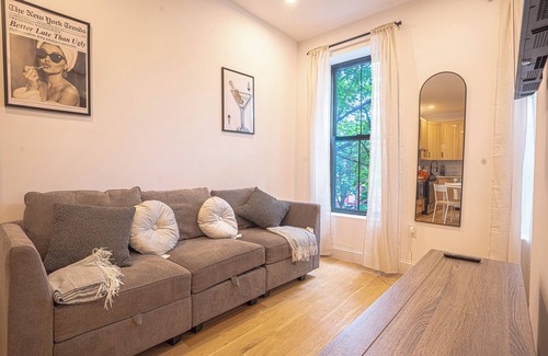 Ocean Hill Appartement | Chic & Modern 3BR Retreat in the Heart of Brooklyn