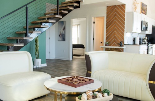 Conway Maison | Chic, Modern home in the woods