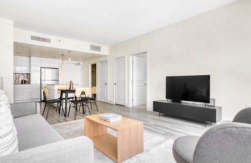 Mountain View Appartement | Chic Mountain View 2BR w/ Roof Deck & W/D, near highways, by Blueground
