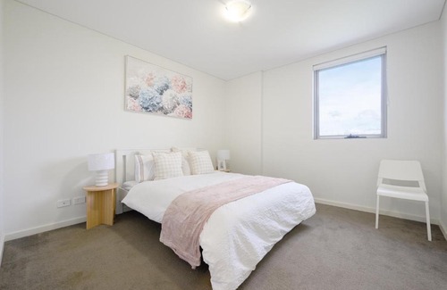 Warwick Farm Appartement | Chic One-Bedroom Hideaway with Free Parking&Wi-Fi