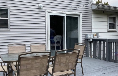 Allentown Maison | Chic quite cul-de-sac seconds from all major hywys and Emmaus tri-angle