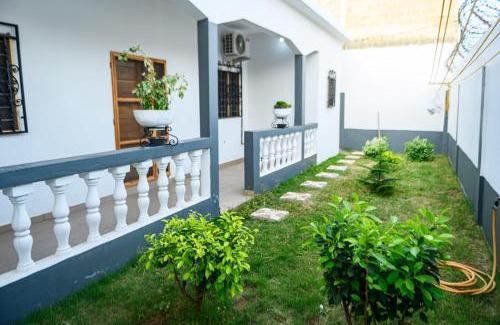 Agbodrafo Appartement | Chic residence in Lomé and beach