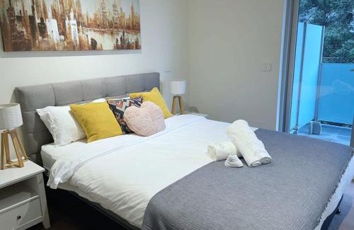 Doncaster Appartement | Chic Short Stay Retreat at Doncaster