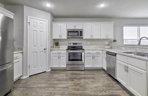 Bentonville - Fayetteville Maison | NEW! Chic Springdale Abode w/ Community Amenities