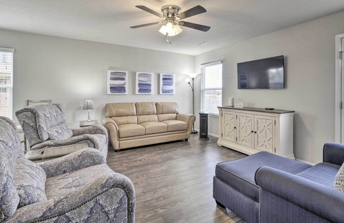 Bentonville - Fayetteville Maison | NEW! Chic Springdale Abode w/ Community Amenities