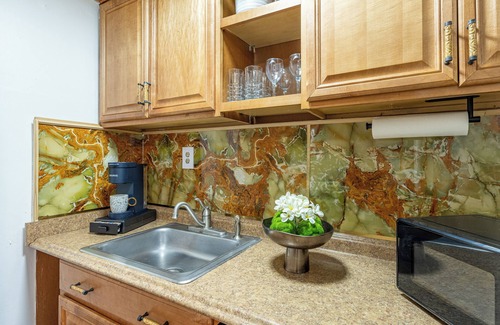 Colee Hammock Appartement | Chic Studio with WiFi and AC in awesome Fort Lauderdale Beach