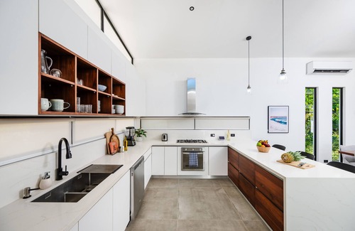 Playa Grande Maison | Chic Surf House with Private Pool, 4 Minutes walk to the Waves
