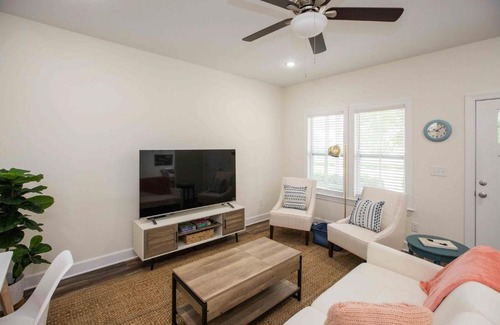 Thomasville Maison | Chic Thomasville Home Walk to Downtown!