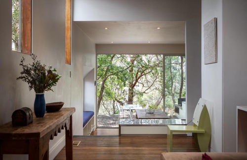 Balmain East Appartement | Chic Two-storey Cottage with Darling Harbour Views
