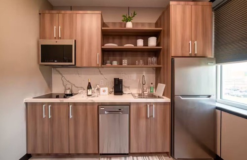 Binghamton Appartement | Chic Urban Loft across from BU