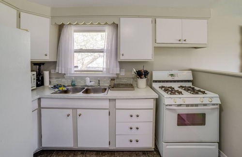 Chatham Maison | Chicago Escape Near Navy Pier & Shedd Aquarium!