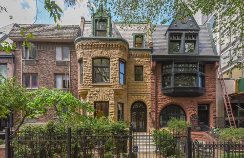Gold Coast Maison | Chicago Gold Coast Luxury Home Best Location walking distance to anywhere!
