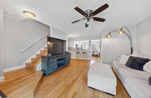 The Gap Maison | Chicago home available close to Mccormick Place, Sox park, Illinois tech and ICO