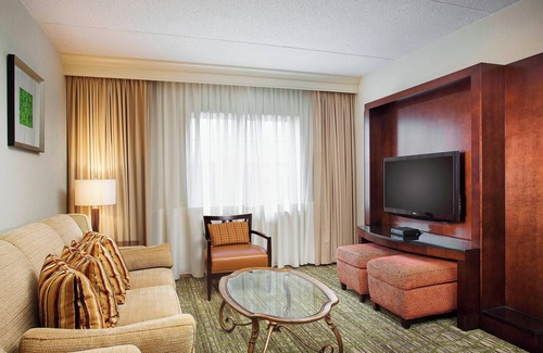 Clearing Hôtel | Chicago Marriott Midway