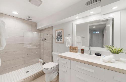 West Town Maison | Chicago Treasure 4 Bed Getaway