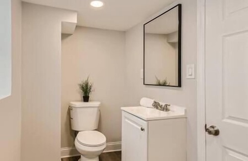 Burnside Maison | Chicago urban house - 4 Bedroom 2.5 bath