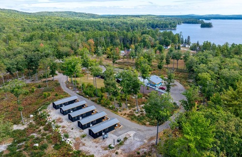 North Sebago Cabine | CHICKADEE - RESORT WITH 12 PROPERTIES. NATURAL POND FOR SWIMMING. CAFE ON SITE.