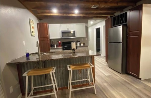 Lufkin Cabine | Chicken Coop Waterfront Cabin on Stocked Pond