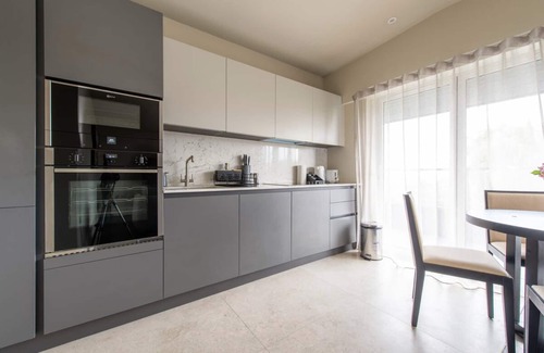 Hainault Appartement | Chigwell 1BR + Study Escape